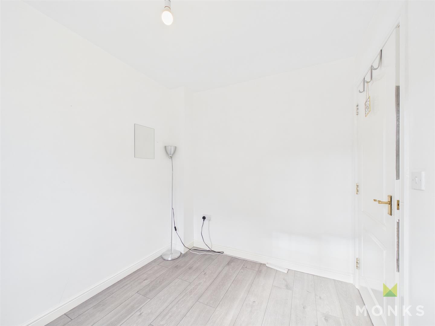 60 The Chestnuts, Shrewsbury, SY5 6JH For Sale